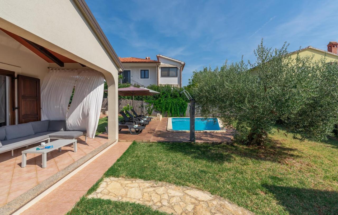 Villa Lucas Novigrad Istria Exterior foto