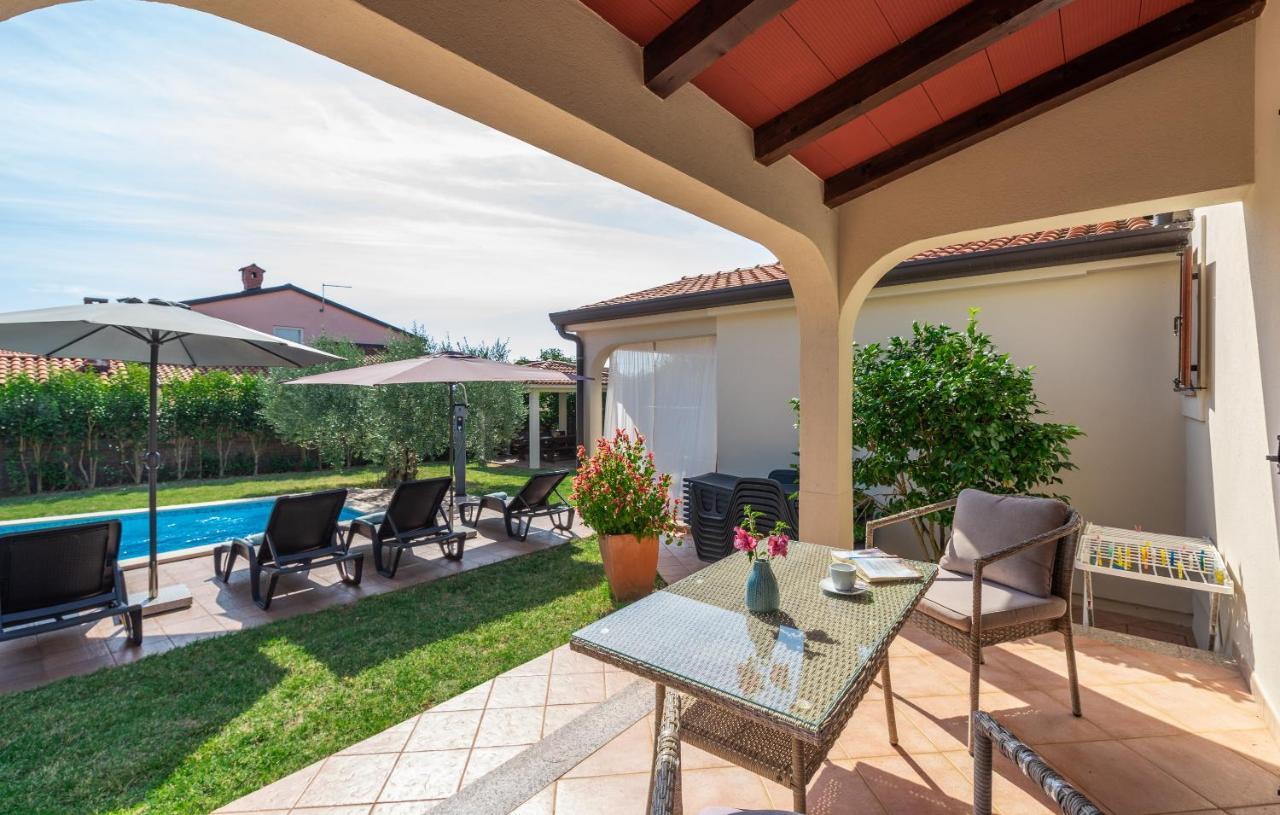 Villa Lucas Novigrad Istria Exterior foto